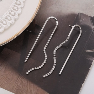 Boucles Oreilles Longues À Pompons En Alliage Avec Strass Et Tige En Acier Inoxydable Style Coréen Pour Femme