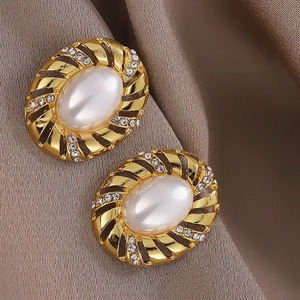 Vintage Oval Faux Artificial Pearl Stud Earrings With Silver Earring Post Alloy Gold Plated Rhinestone Retro Palace Jewelry For Women
