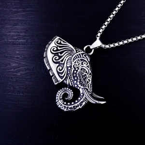 Retro elephant pendant necklace in silver stainless steel with detailed ethnic patterns