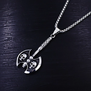 Punk Doppelaxt-Anhänger Halskette mit Totenkopf-Relief und venezianischer Kette für Herren