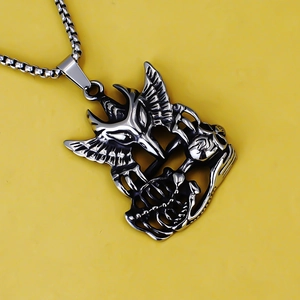 Gotischer Adler- und Schädel-Anhänger aus Edelstahl mit robuster Box-Kette für Herren