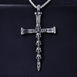 Gothic retro skull cross pendant necklace in antique silver finish for men and punk style