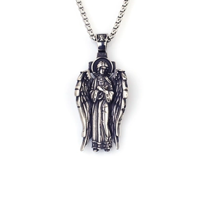 Collana con pendente angelo vintage in argento antico e ali di preghiera