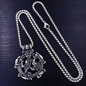 Collana vichinga nordica con catena box in acciaio inossidabile e ciondolo tondo da uomo