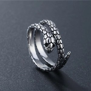 Bague serpent vintage en acier à double enroulement avec textures d'écailles et fini argent