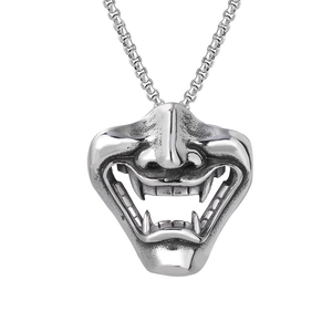 Collana con ciondolo maschera Hannya stile retrò hip hop con catena argento per uomo