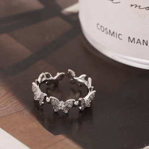Anello a farfalla in argento con zirconi e design aperto regolabile per donna