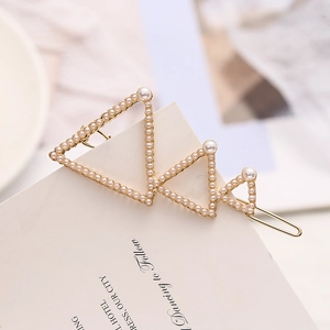 Barrette à Cheveux Géométrique Triangulaire Élégante En Alliage Avec Künstliche Perles d'Imitation Pour Femmes Accessoires Cheveux