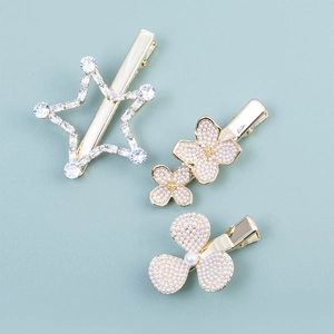 Lot de 3 barrettes dorées avec étoiles en cristal et fleurs en perles pour femmes et filles