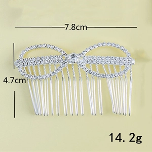 Detailed view of rhinestone flower hair comb showing 7.8cm width and 4.7cm height dimensions