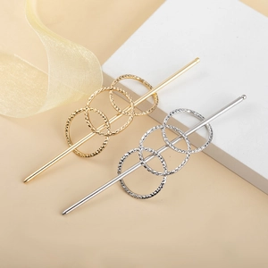 Pic à Cheveux en Métal Minimaliste pour Femmes Géométrique Creux Rond Texture Martelée Alliage Épingle à Cheveux Or Argent