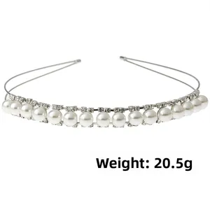 Detailed view of the double-layer pearl headband with rhinestones for weddings and parties