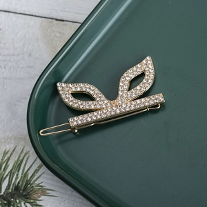 Barrette à cheveux oreilles de lapin en alliage doré avec strass et perles élégantes