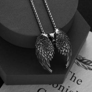 Collier pendentif ailes d'ange gothique en acier inoxydable vintage pour hommes, style rock
