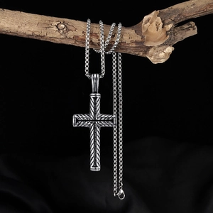 Vintage Stainless Steel Cross Pendant Necklace For Men Women Retro Alloy Silver Box Chain Hip Hop Rock Street Jewelry Gift
