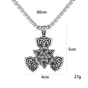 Collana con ciondolo nodo celtico retrò in acciaio titanio con catena da 60cm e misure