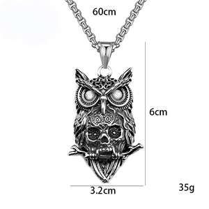 Collana punk con ciondolo teschio gufo in argento antico con catena da 60cm