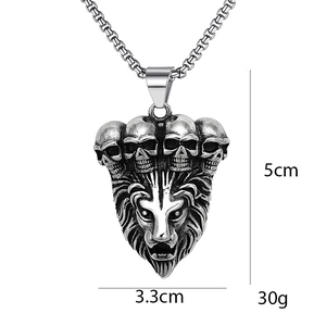 Collar con colgante de cabeza de león punk retro en acero inoxidable con detalles de calavera