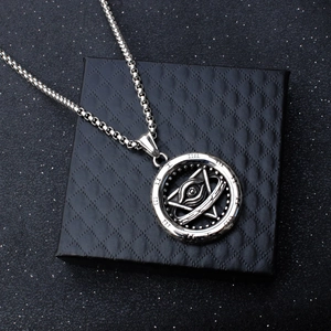 Collana con ciondolo a ruota girevole Evil Eye in acciaio argento e numeri romani