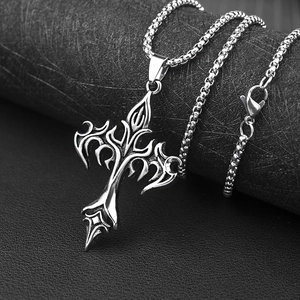 Vintage Silber Herren Kreuzkette mit Flammenmuster an Boxkette und Karabinerverschluss