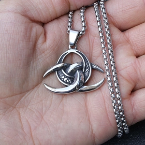 Pendentif Noeud Celtique Viking vintage en acier inoxydable argenté avec chaîne de boîte