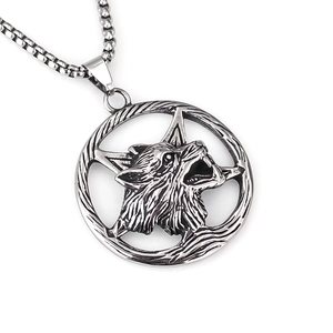 Collana vintage da uomo in acciaio inossidabile con ciondolo testa di lupo e pentagramma
