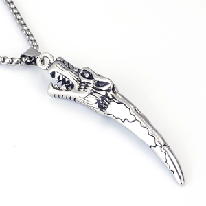 Collier avec pendentif dent de loup en acier inoxydable poli pour homme style gothique