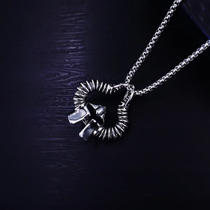 Collier avec pendentif croix en cœur punk rétro en acier inoxydable argenté pour homme