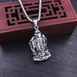 Collana con ciondolo Ganesha in stile hip hop color argento antico con catena box