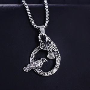 Vintage gothic raven pendant necklace in titanium steel with a retro silver box chain