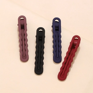 Minimalist Matte Metal Wave Shape Duckbill Hair Clip For Women Hollow Out Baking Paint Frosted Commuter Hair Accessories