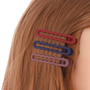 Three-piece set of matte wave-shaped metal hairpins in burgundy, blue and purple