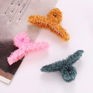 Élégante Grande Pince à Cheveux en Organza à Volants pour Femmes Design Plissé en Maille de Polyester Pince Requin Mode
