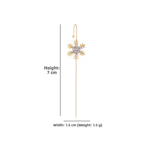 Detail view of gold snowflake ear crawler with rhinestones, height 7cm and width 1.5cm