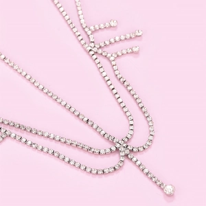 Chaîne de tête multicouche en strass accessoire de cheveux avec pompon mode