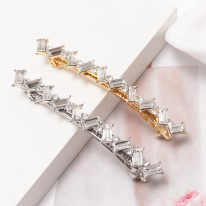 Barrette à Cheveux Elégante en Alliage de Strass Style Coréen Géométrique Cristal Pince à Ressort Mode Bijoux pour Femmes