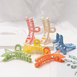 Lot de six grandes pinces à cheveux en forme de queue de poisson aux tons pastels