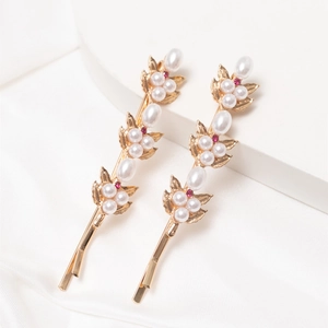 Élégante Pince à Cheveux en Alliage Doré Forme de Fleur Avec Künstliche Perles d'Imitation et Strass Rouges Épingle à Cheveux Décorative Style Forêt