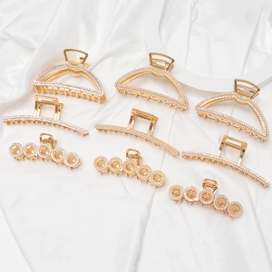 Eleganter Legierung Künstliche Perle Strass Haarklammer Für Damen Gold Metall Haarkrebs Für Hochzeit Party Täglich Haarschmuck