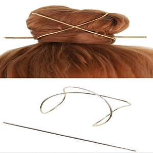 Irregular gold metal hair pin set with curved cage design for bun hairstyles