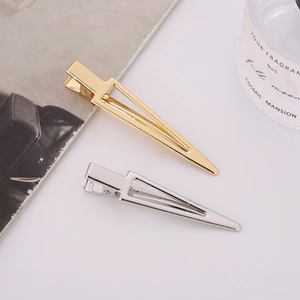 Pinces à Cheveux en Métal Minimalistes Ajourées pour Femmes Pince à Bec Triangulaire en Alliage Accessoires de Coiffure Or Argent