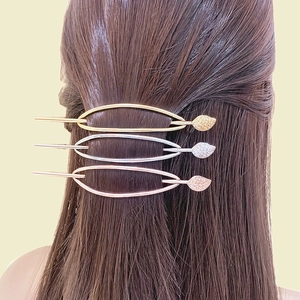 Minimalist Geometric Oval Hollow Alloy Hair Stick For Women Elegant Metal Leaf Charm Hair Pin Fashion Hair Accessory