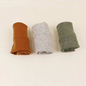 Elastic knitted yoga headbands for women in brown, light grey and olive green ribbed fabric