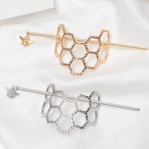 Vintage Alloy Honeycomb Hair Stick With Bee Pendant Hexagon Hollow Design Hairpin Elegant Metal Hair Fork Women Hair Accessories