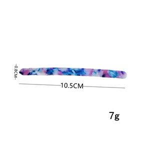 Elegant 10.5cm acetate hair clip with blue pink marble texture and spring fastener