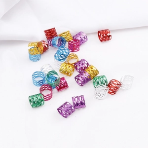 Anillos huecos de metal de colores para rastas con patrones de filigrana para trenzas