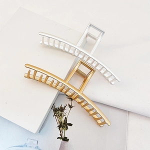 Minimalist Matte Metal Hair Claw Clip For Women Geometric Large Shark Clip Barrette Matte Gold Silver Hair Accessories