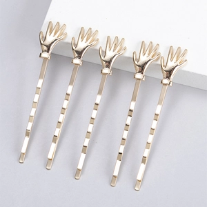 Unique Creative Palm Hand Shape Stainless Steel Hair Clip Minimalist Gold Metallic Bobby Pin For Women Fashion Hair Accessory