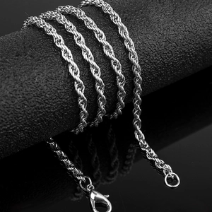 Klassische silberne Edelstahl-Kordelkette mit poliertem Drehglied und einem Karabinerverschluss