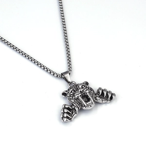 Collier pour homme avec pendentif tigre rugissant en argent rétro et chaîne en acier